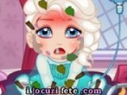 Micuta Elsa cade in prapastie