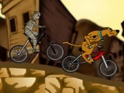 Cursa Scooby Doo si fantoma pe bicicleta