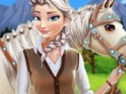 Elsa ingrijeste caii de la ferma